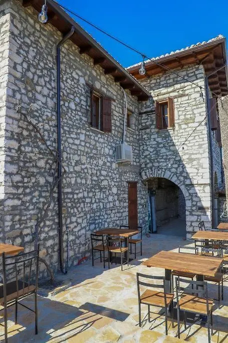 Mbrica Family - Berat Castle Gem Hotel 0*,  Albania