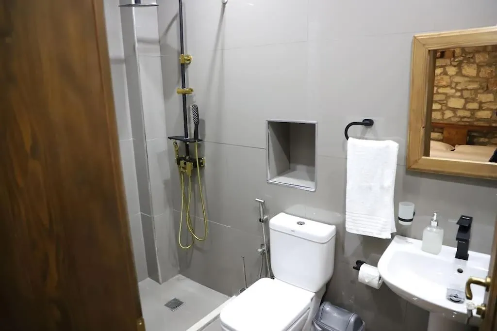 Guest house Mbrica Family - Berat Castle Gem Hotel