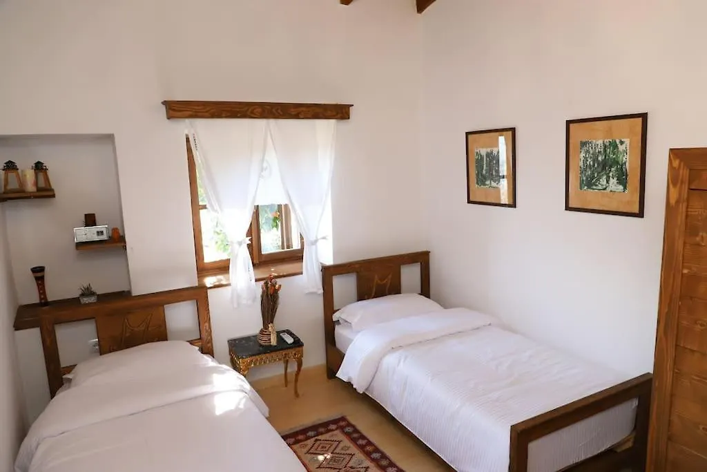 Guest house Mbrica Family - Berat Castle Gem Hotel Albania