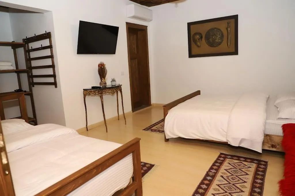 Guest house Mbrica Family - Berat Castle Gem Hotel
