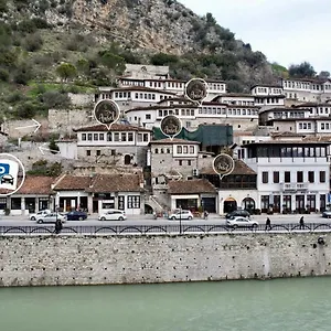 Ξενοδοχείο Ansel, Μπεράτ