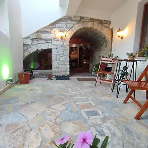 Bujtina Veritos Guest house