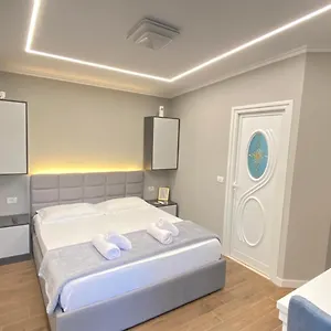 Pensión Luli Strumi, Berat